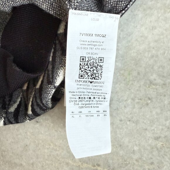 Emporio Armani 7V1MXX Geometric Print Men's crewneck sweater, Size XL - Picture 10 of 12